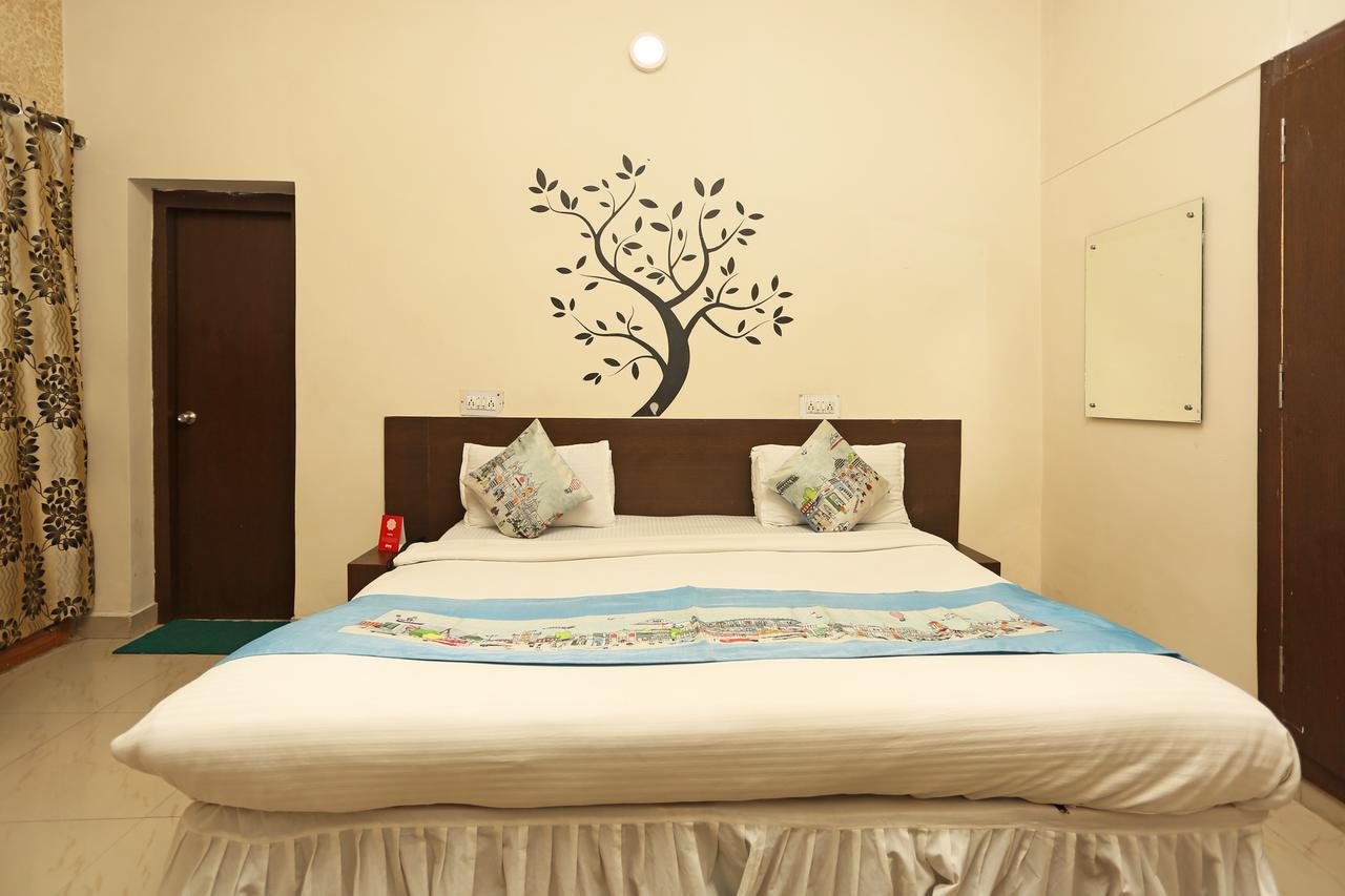 Oyo 1806 Platinum House Hotel Allahabad Luaran gambar